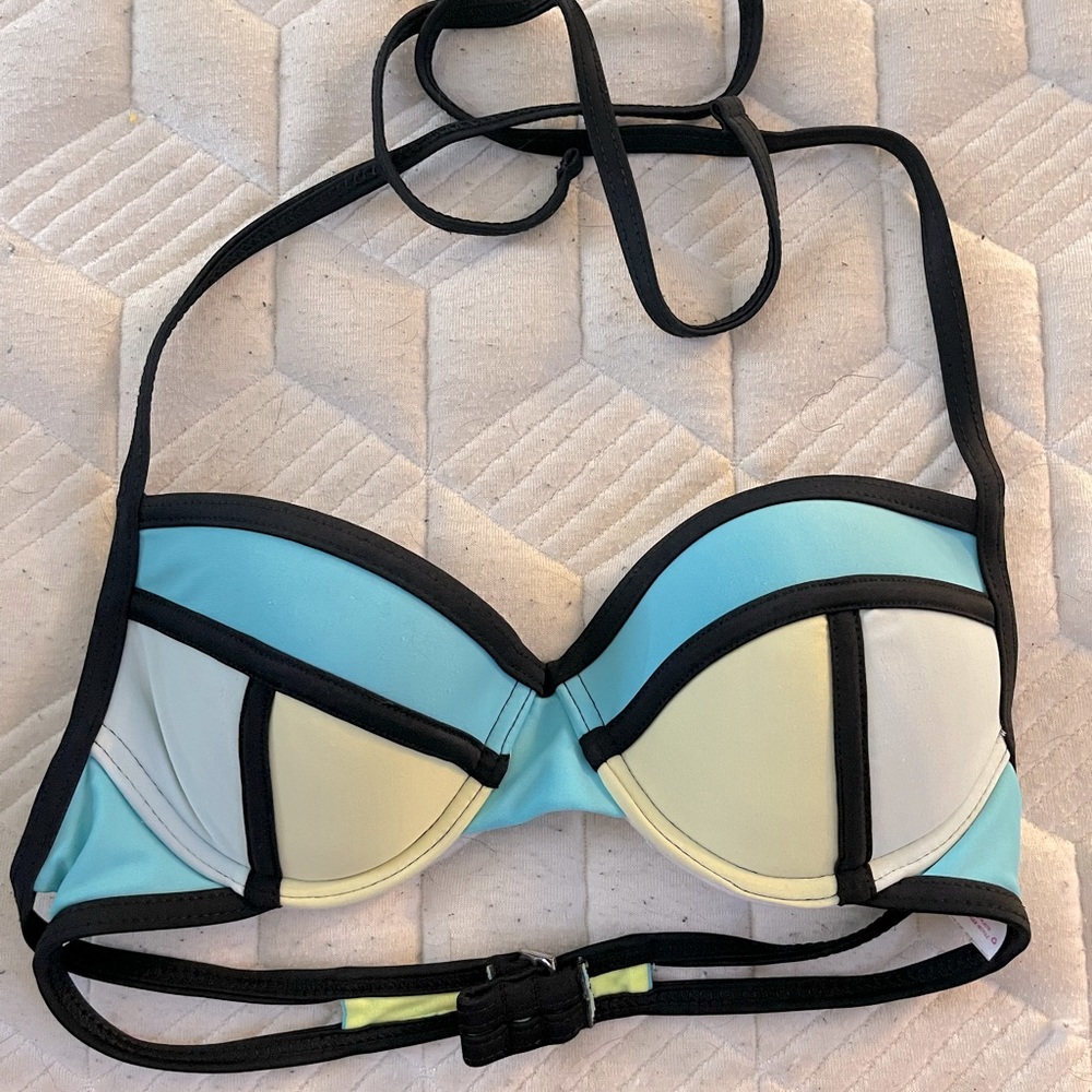Xs bikini top